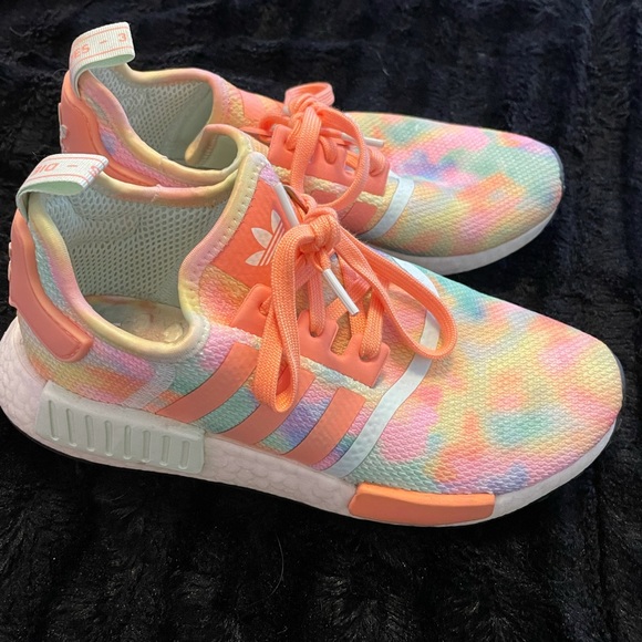 womens tie dye nmd